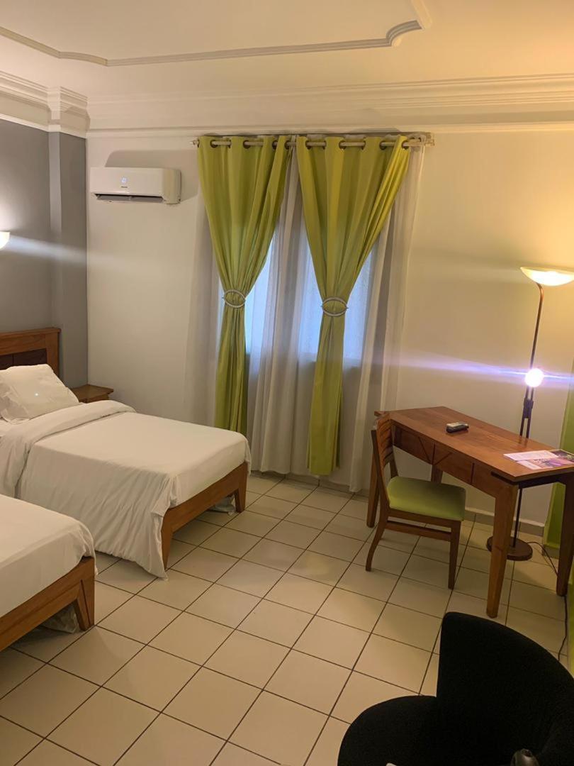 Futuris Hotel Douala Dış mekan fotoğraf
